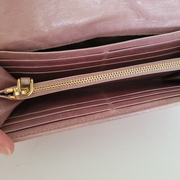Miu Miu Wallet Matelasse Lilac Purple Large Card Holder Logo Leather Envelope - Picture 4 of 12